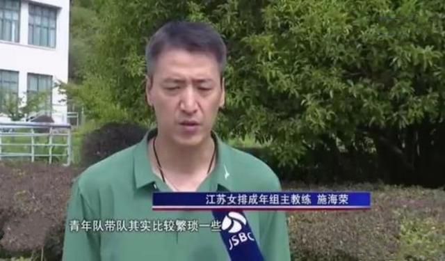 《陈翔六点半之铁头无敌》讲述七旬老人老废，为了梦想，不顾周围人嘲讽，再奋斗的故事